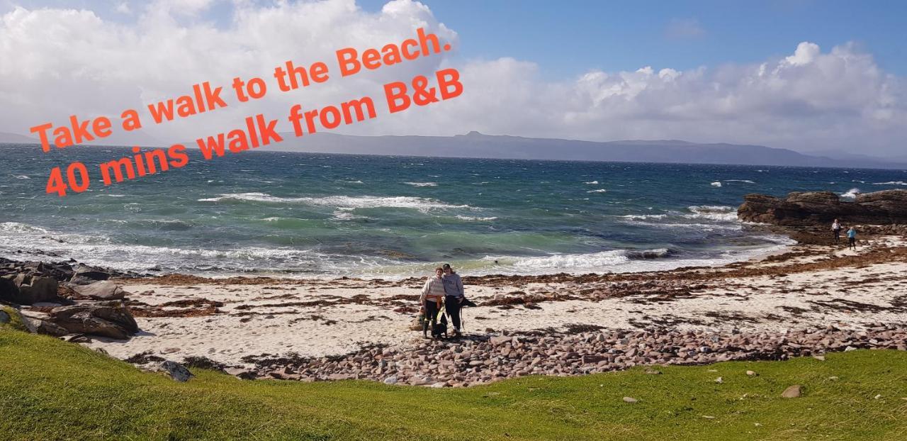 & Self Catering Cabins, 90 Mins From Skye Bridge, Nc500 Bed & Breakfast