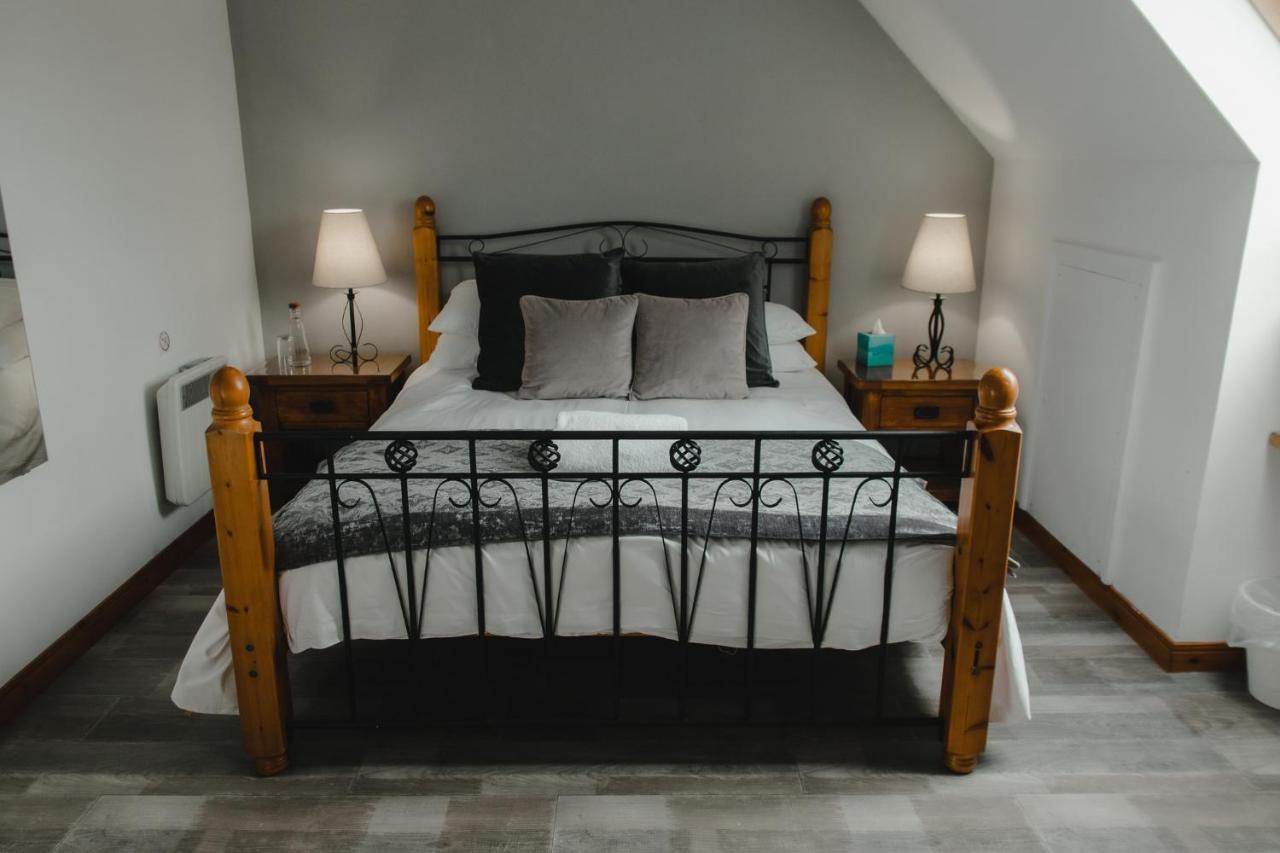 & Self Catering Cabins, 90 Mins From Skye Bridge, Nc500 Applecross